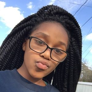 Meet your Posher, Sasha